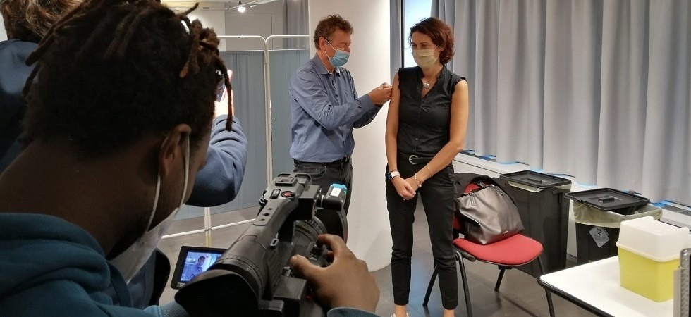 L'assessora Segnana si vaccina contro l'influenza, Trento 30 settembre 2020